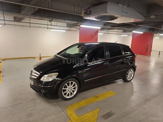 Mercedes B 200-5