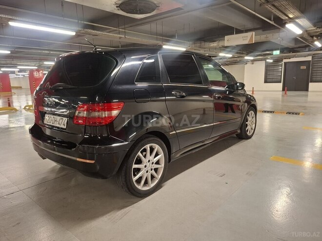 Mercedes B 200-9