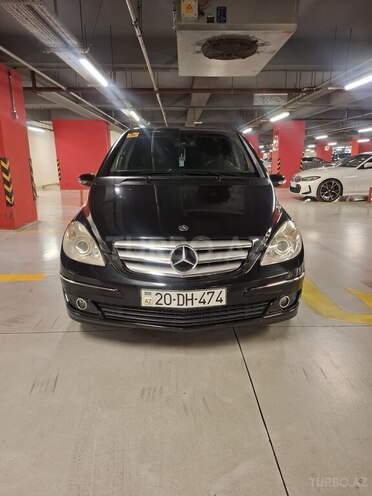 Mercedes B 200-1
