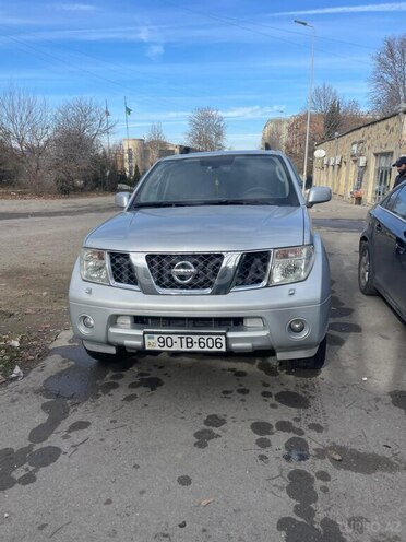 Nissan Pathfinder-7