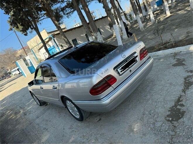 Mercedes E 280-2