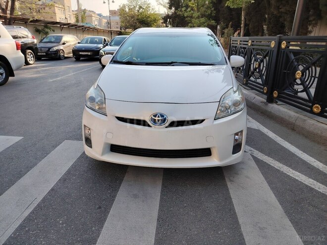 Toyota Prius-1