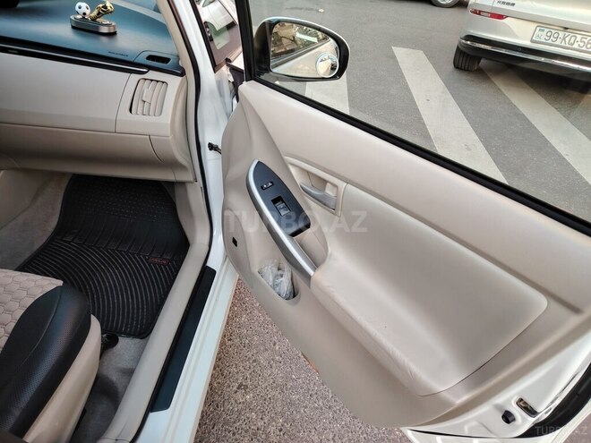 Toyota Prius-9