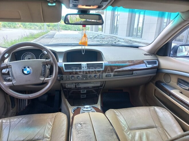 BMW 745-5