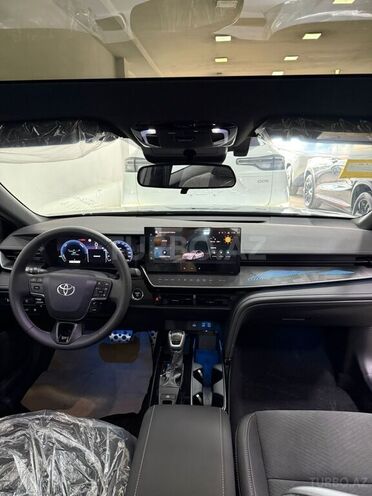 Toyota Camry-11