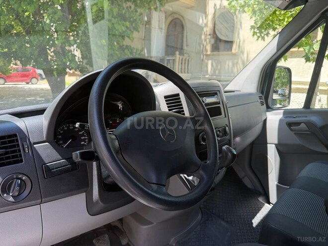 Mercedes Sprinter 516-15