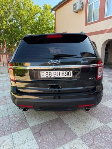 Ford Explorer-4