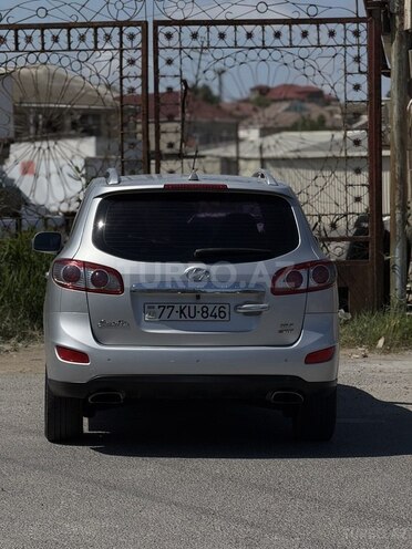 Hyundai Santa Fe-10