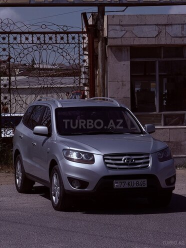 Hyundai Santa Fe-4