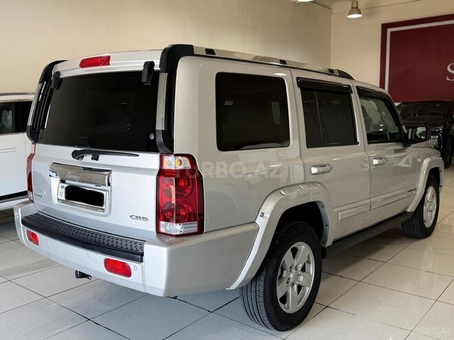 Jeep Commander-6