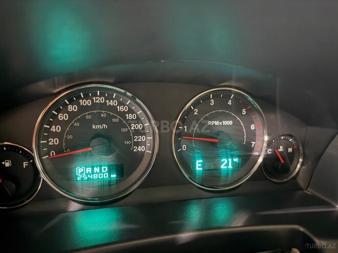 Jeep Commander-19
