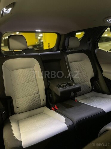 Chevrolet Equinox-11