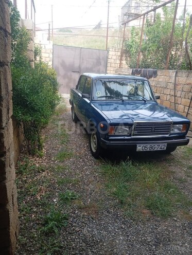 LADA (VAZ) 2107-1