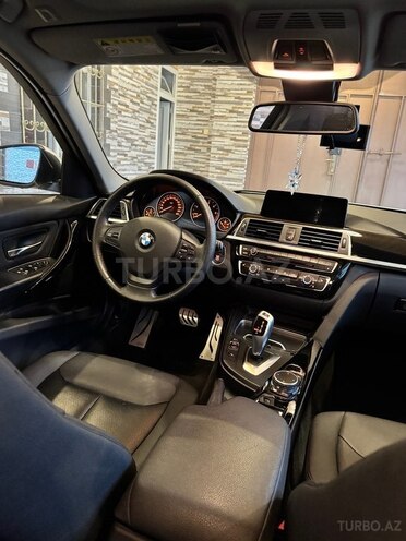 BMW 320d-12
