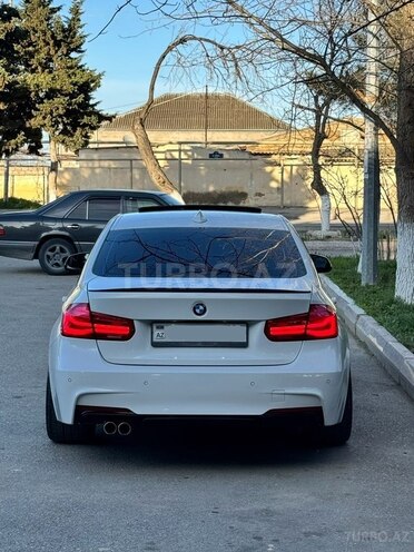 BMW 320d-7