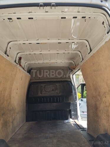 Ford Transit-15