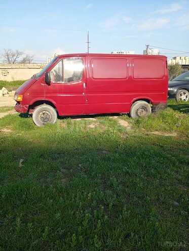 Ford Transit-1