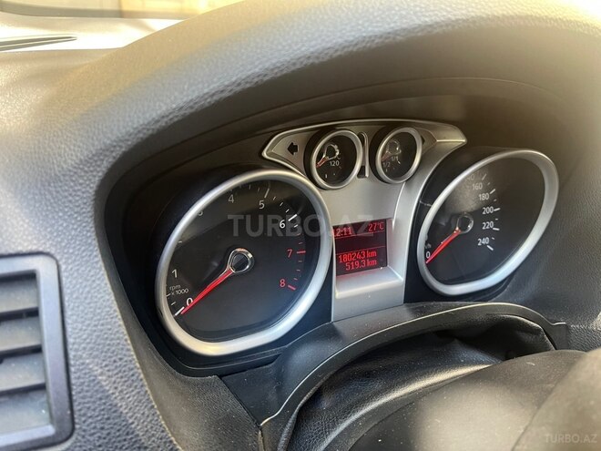 Ford Kuga-10