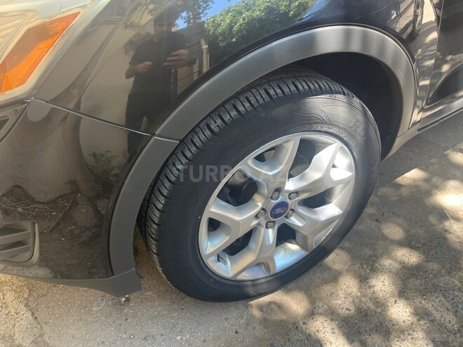 Ford Kuga-6