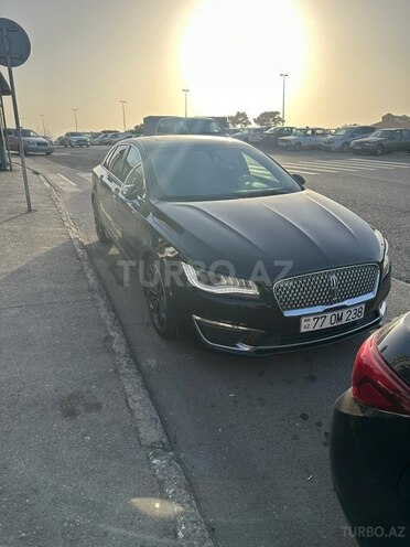 Lincoln MKZ-7