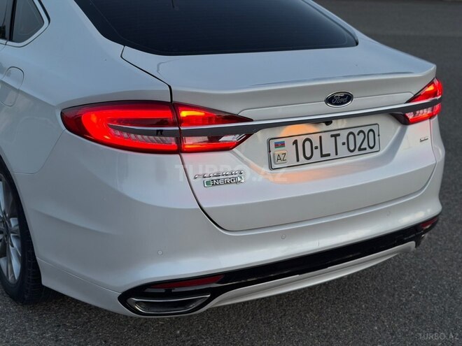 Ford Fusion (North America)-5