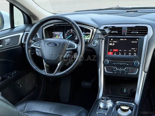 Ford Fusion (North America)-13