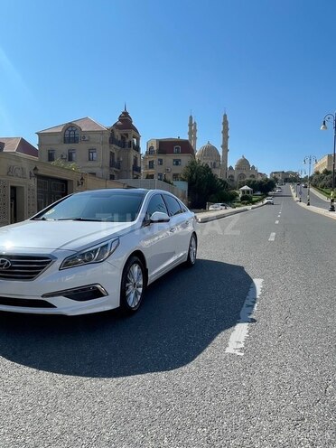 Hyundai Sonata-2
