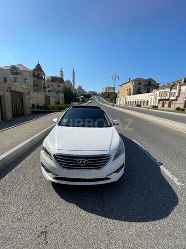 Hyundai Sonata-11