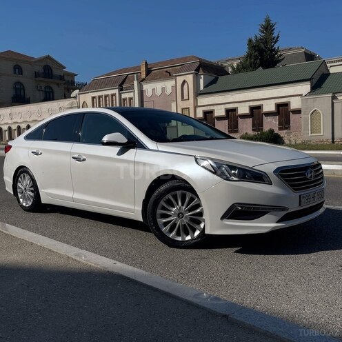 Hyundai Sonata-14