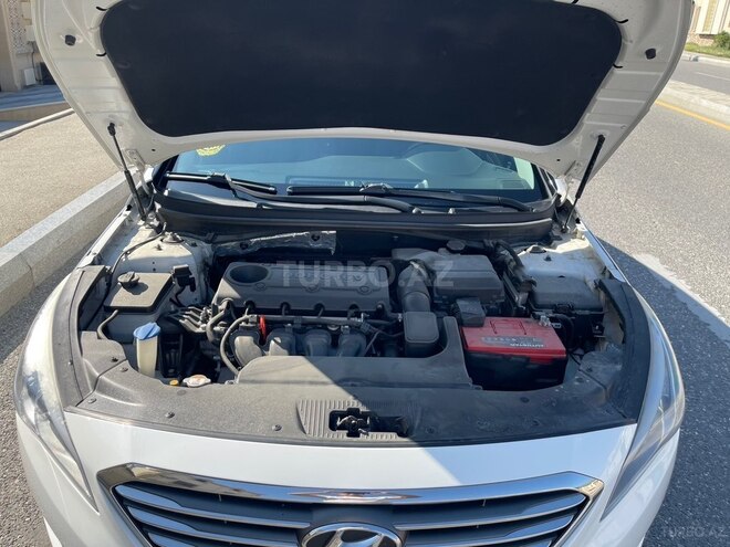 Hyundai Sonata-13