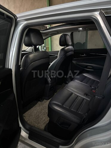 Kia Sorento-7