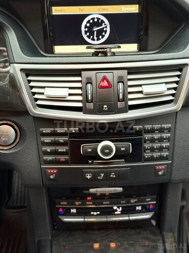Mercedes E 350-12