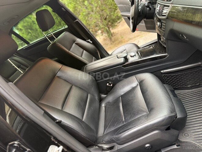 Mercedes E 350-13