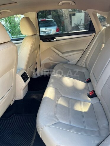 Volkswagen Passat (North America)-9