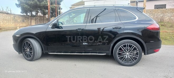 Porsche Cayenne-3