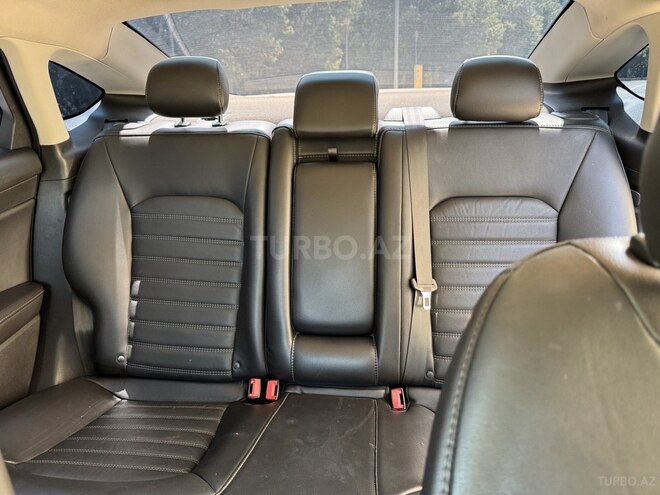 Ford Fusion (North America)-8