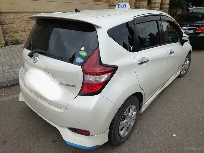 Nissan Note-4