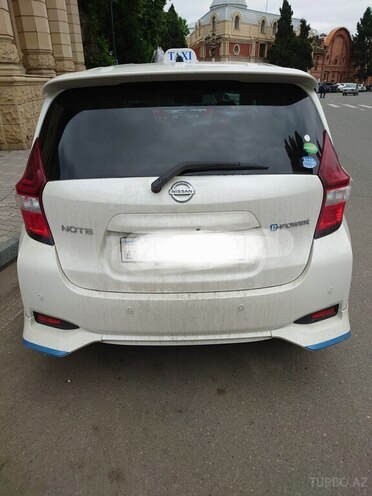 Nissan Note-2