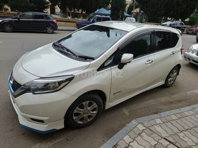 Nissan Note-3