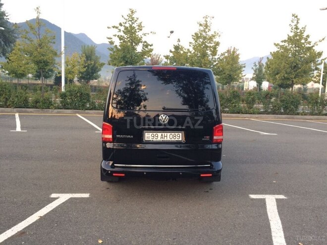 Volkswagen Multivan-4