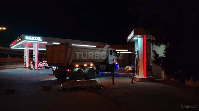 Ford Cargo-2