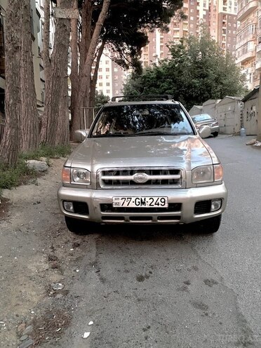 Nissan Pathfinder-6
