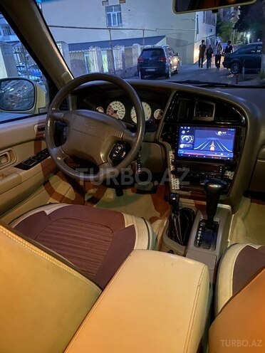 Nissan Pathfinder-8