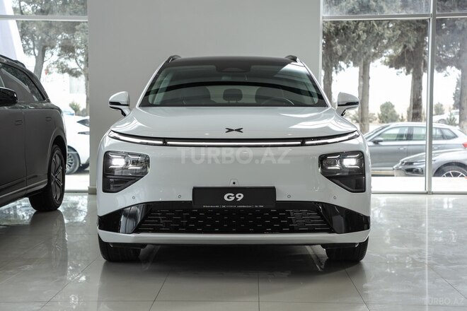 XPeng G9-1