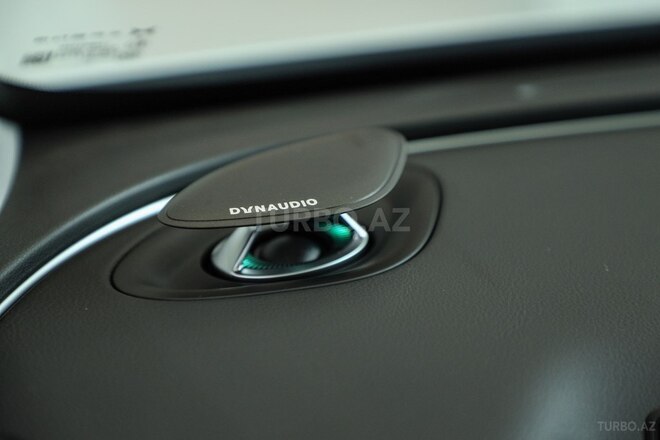 XPeng G9-16