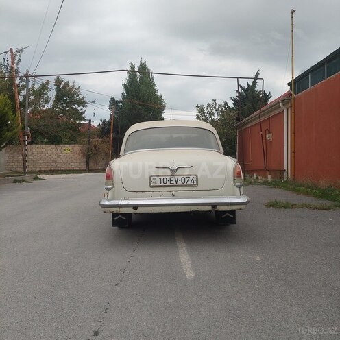 GAZ 21 "Volga"-2