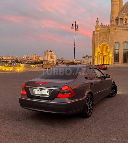 Mercedes E 350-5