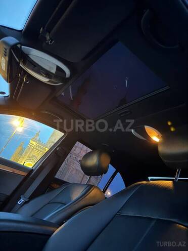 Mercedes E 350-12