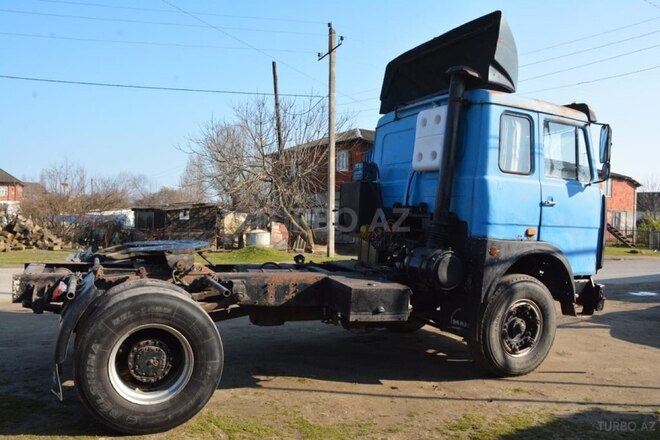 MAZ 54323-5