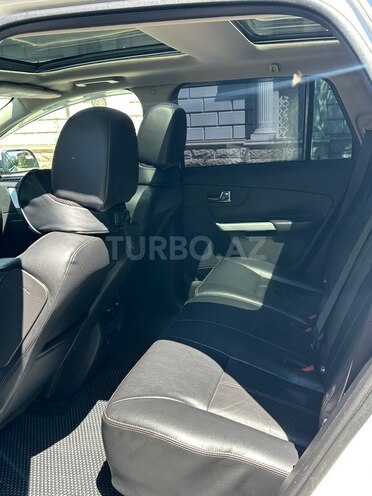 Ford Edge-10